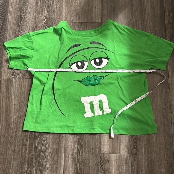 M&M's Green Character Graphic Crop Top – Size Large - Picture 7 of 10